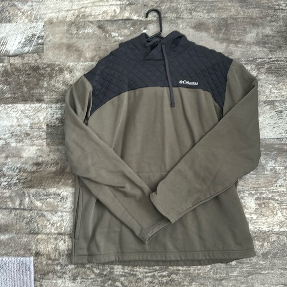NWOT Columbia Quilted Hoodie